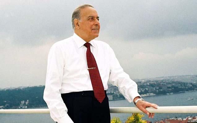 AZƏRBAYCAN ENERGETİKASININ İNKİŞAFINDA HEYDƏR ƏLİYEVİN ROLU DANILMAZDIR