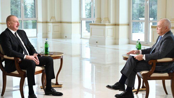 Prezident İlham Əliyev “Rossiya Seqodnya” Beynəlxalq İnformasiya Agentliyinin Baş direktoru Dmitri Kiselyova müsahibə verib