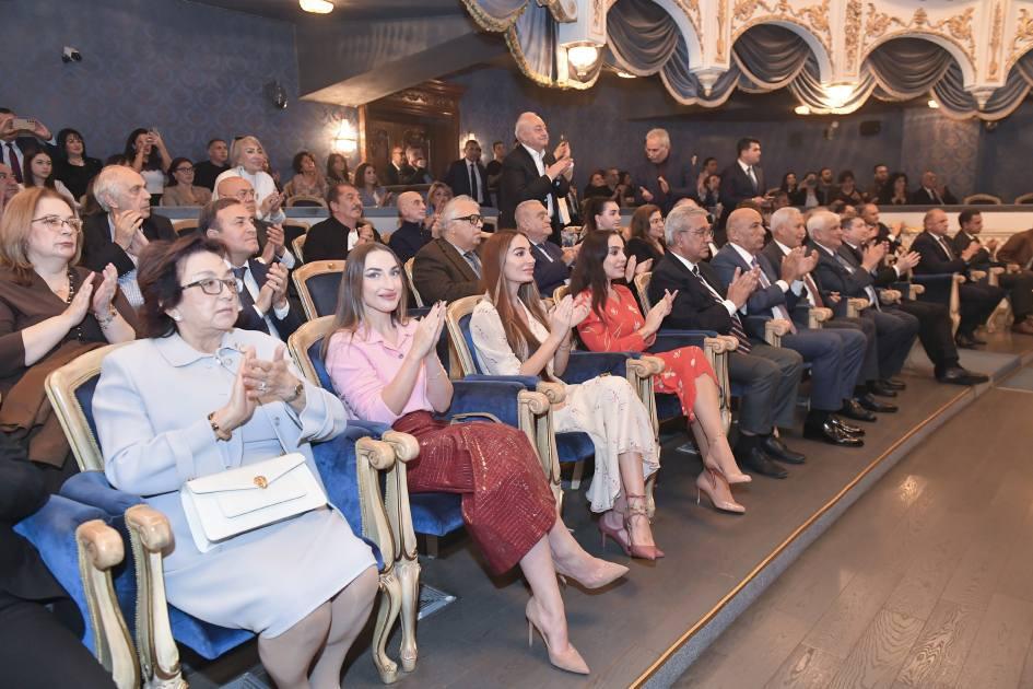 Dövlət Akademik Musiqili Teatrında Xalq yazıçısı Kamal Abdullanın “Gülçöhrə və Əsgər” tamaşasının premyerası olub