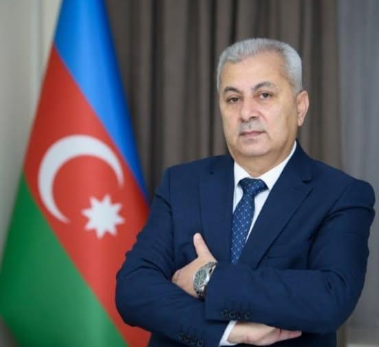 30 ilə yaxın bir redaksiyada çalışan jurnalist-60 yaşın mübarək Mirbağır!