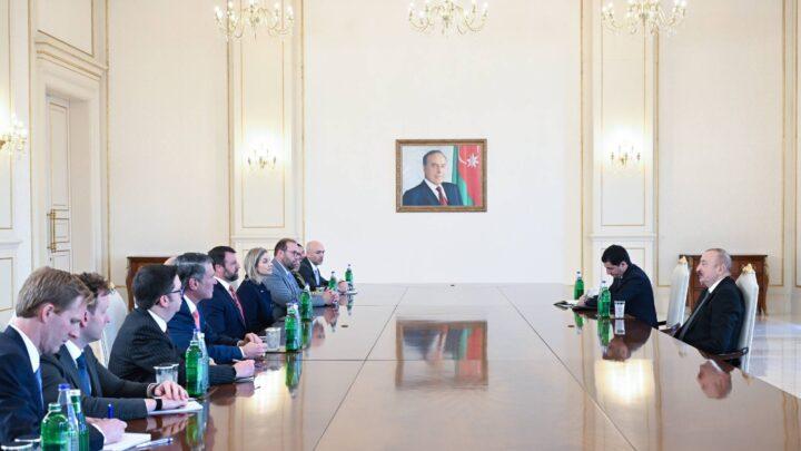 Prezident İlham Əliyev ABŞ nümayəndə heyətini qəbul edib